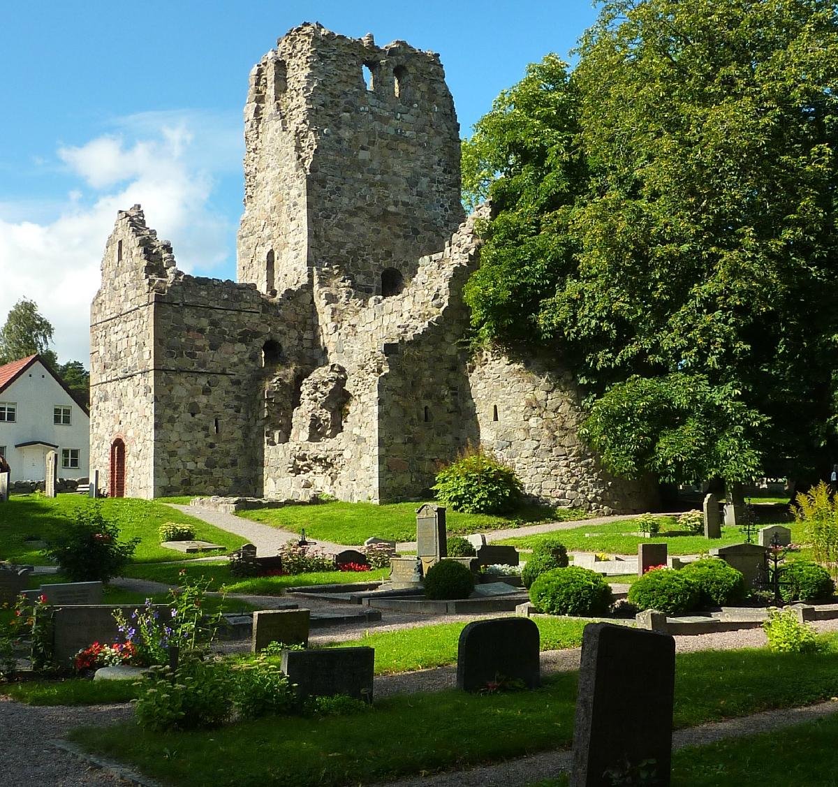 S:t Olofs Church Ruins, Сигтуна - Tripadvisor