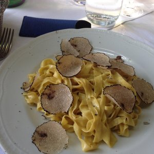 black truffle pasta
