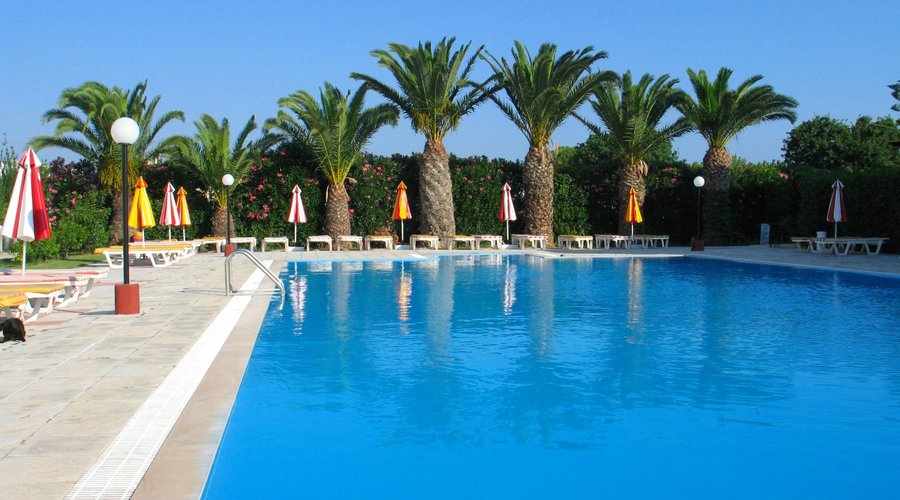 Iris pool area