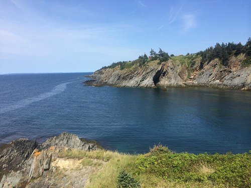 https://dynamic-media-cdn.tripadvisor.com/media/photo-o/06/7f/b1/a1/smuggler-s-cove-provincial.jpg?w=500&h=-1&s=1