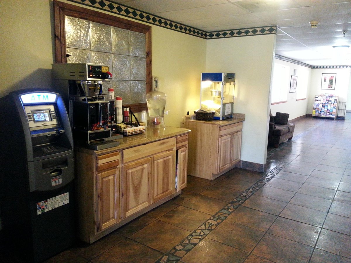 Ramada By Wyndham Williams Grand Canyon Area Room Service: Pictures 