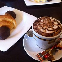 Cappuccino e brioche