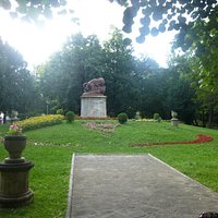 Statue