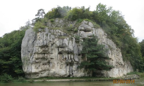 Schifffahrt an der engsten Stelle  Donaudurchbruch