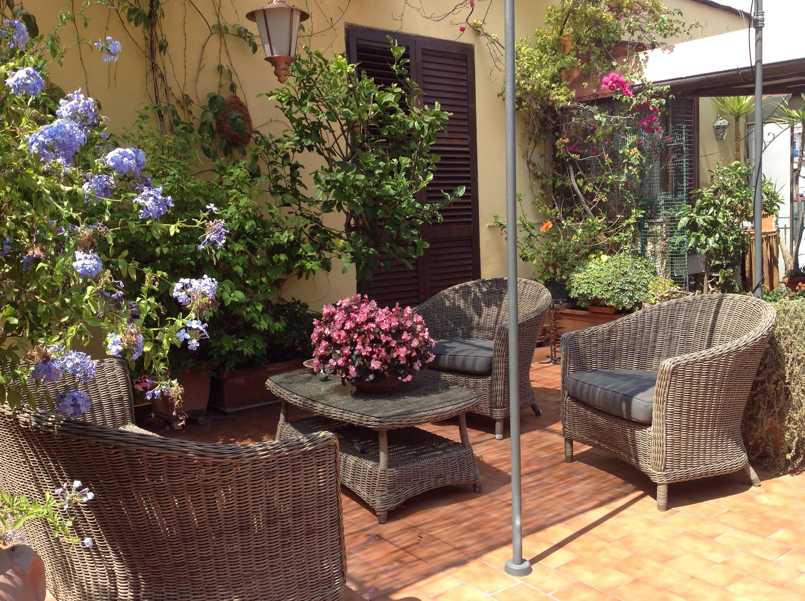 B&B TERRAZZA DUOMO (Naples, Italie) : Tarifs 2024 Et 11 Avis