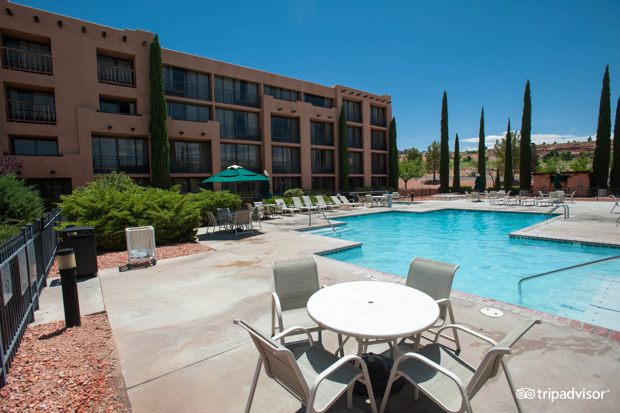 Courtyard by Marriott Page at Lake Powell Pool Pictures Reviews