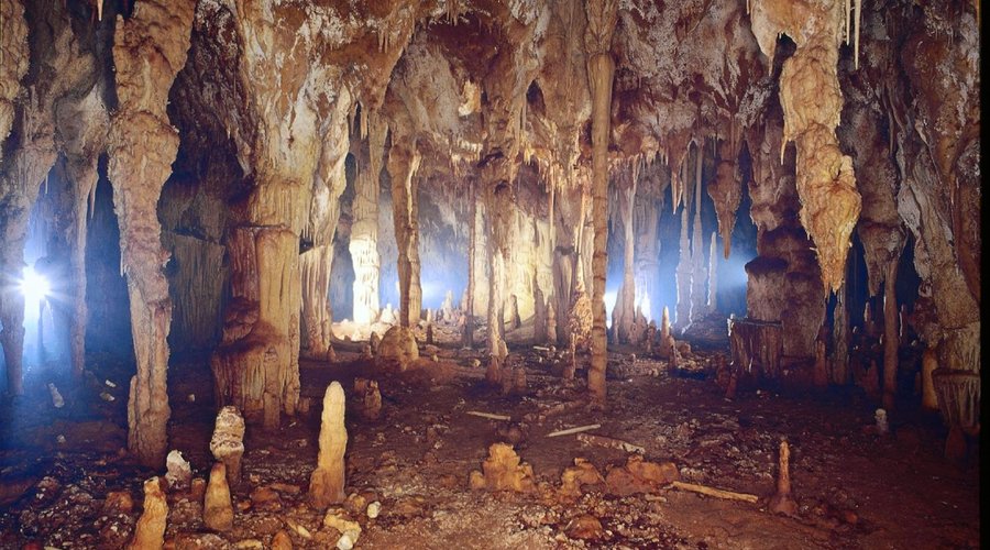 ΔΙΑΚΟΣΜΟΣ ΤΟΥ ΣΠΗΛΑΙΟΥ ΑΛΙΣΤΡΑΤΗΣ-ALISTRATI CAVE