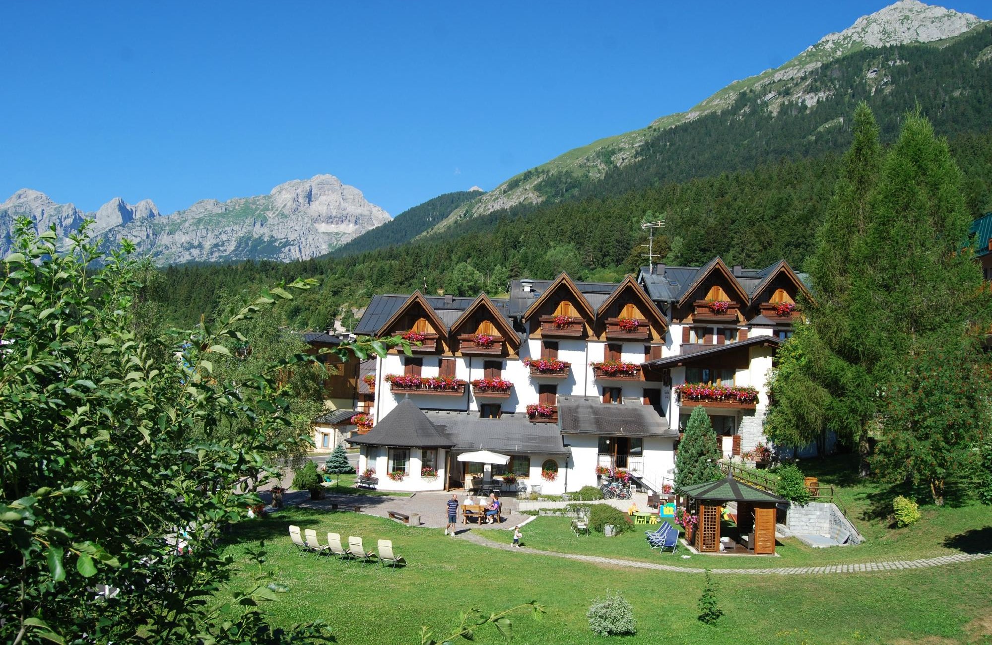 Il Piccolo Dolomiti Resort image