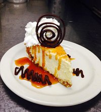 Salted Caramel Cheese Cake w Pretzel Crust