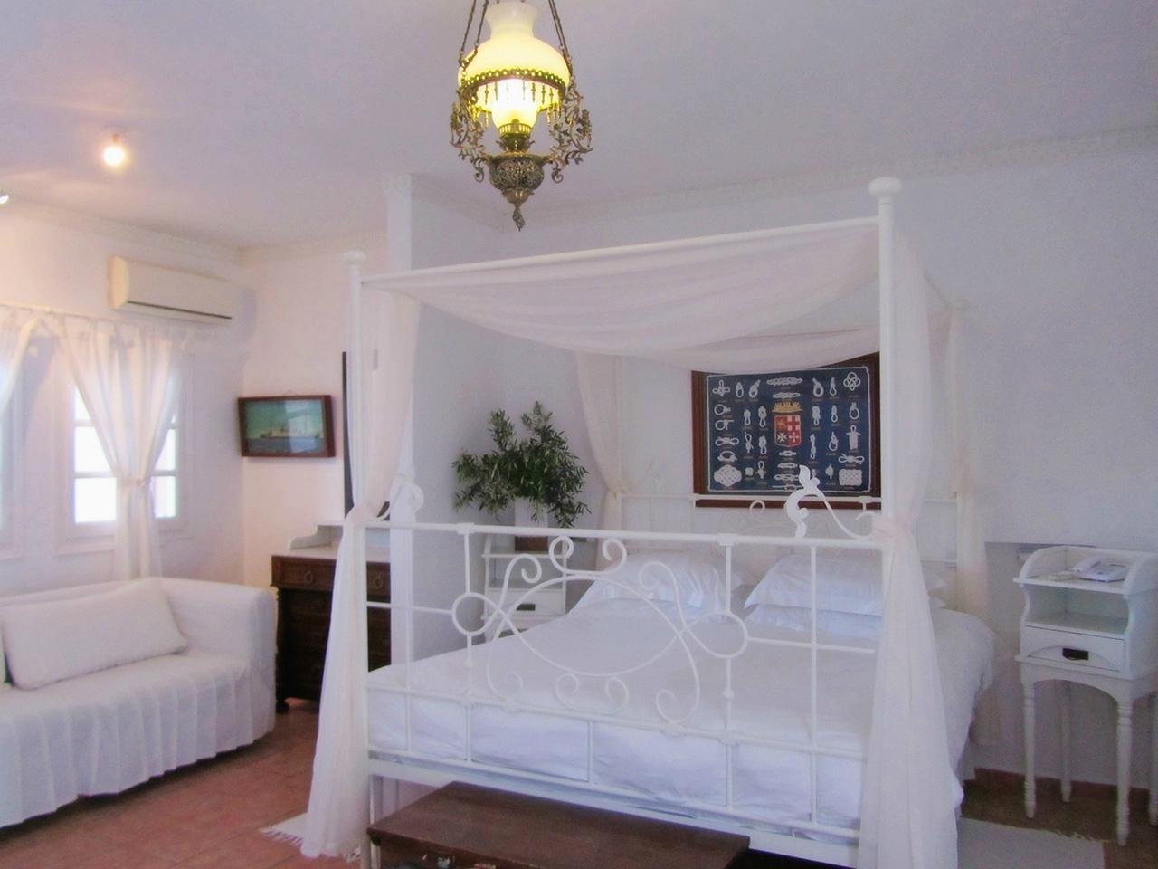 Porto Scoutari Romantic Hotel & Spa by null