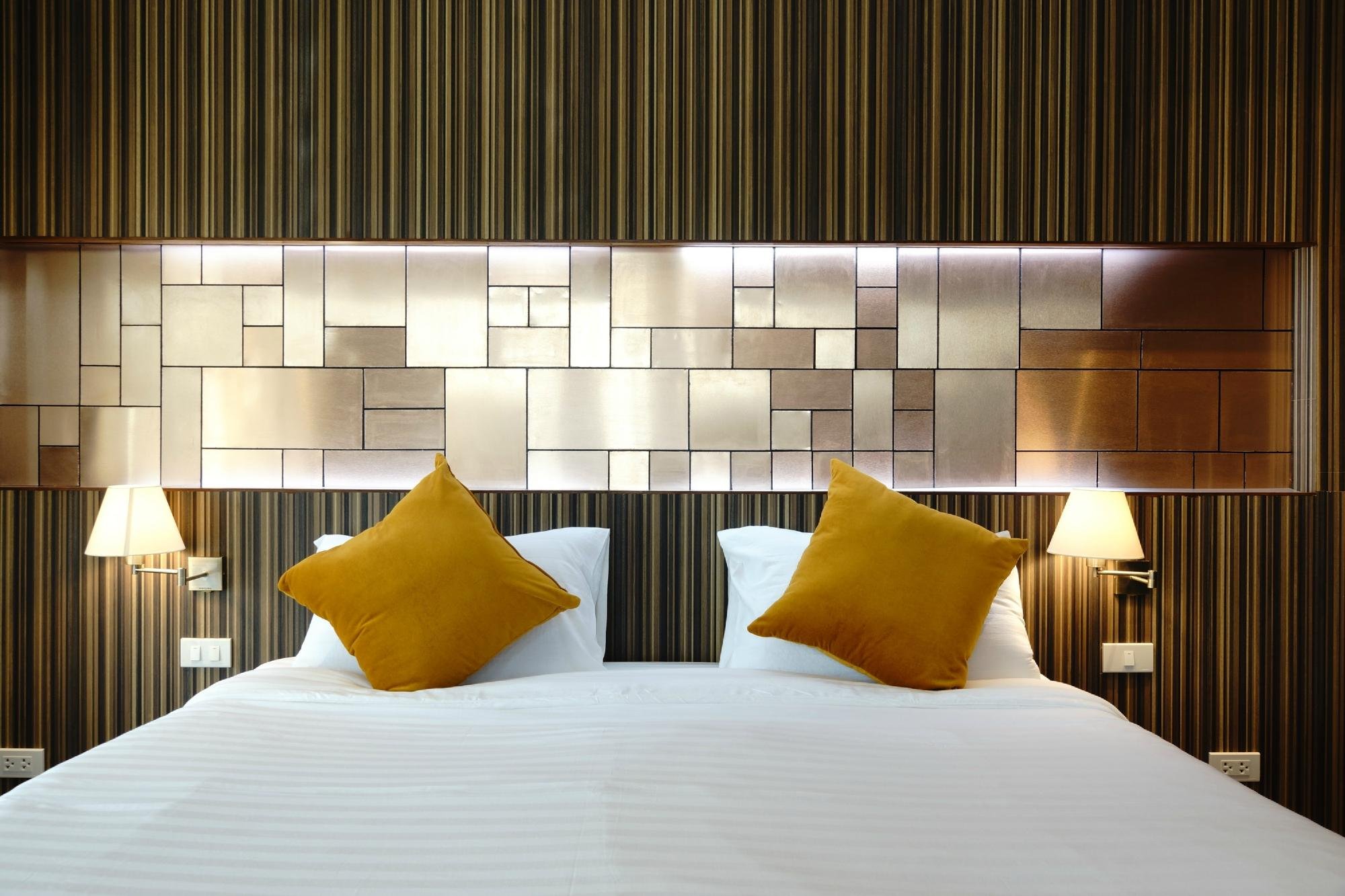 Burapa Boutique by null