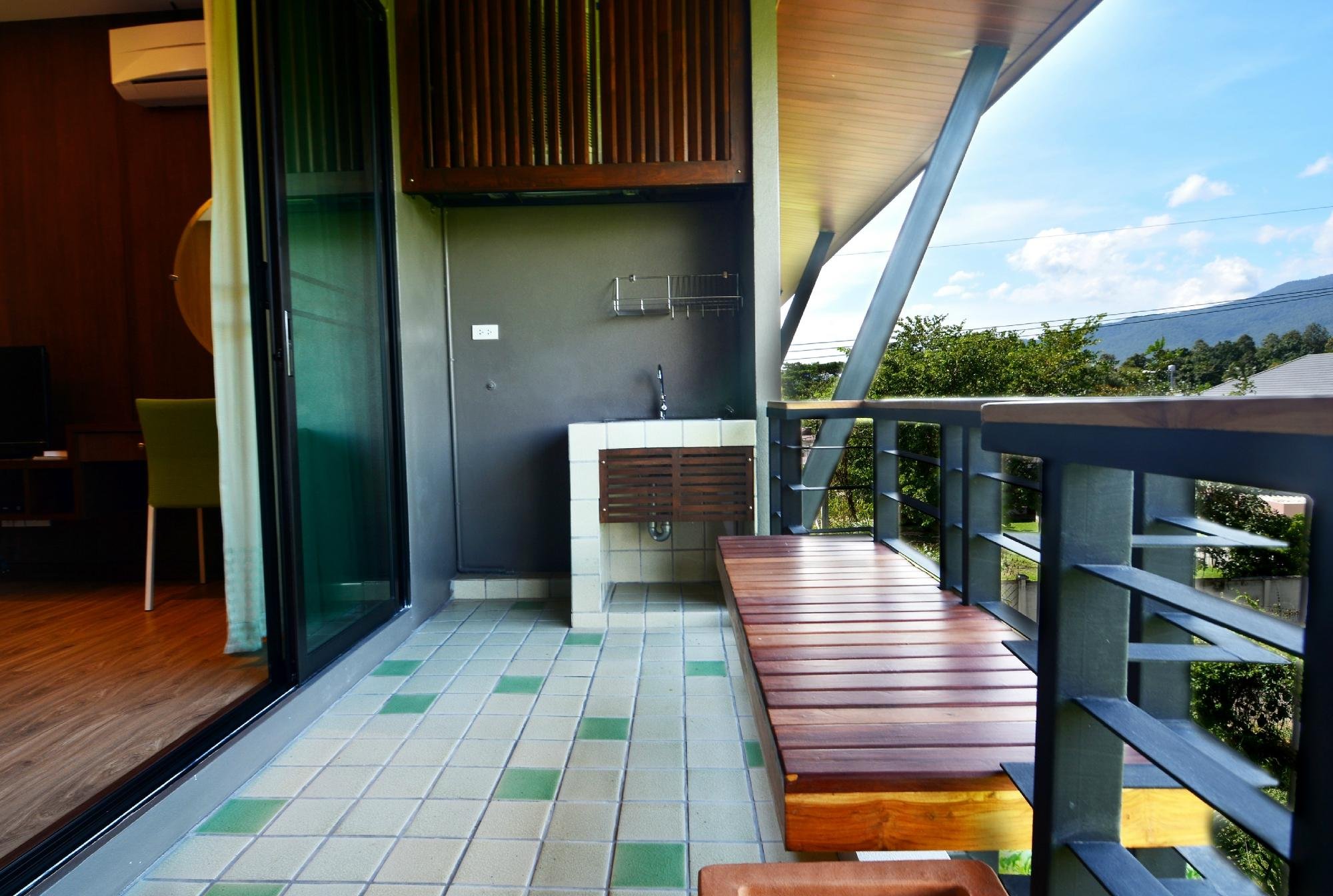 Burapa Boutique by null
