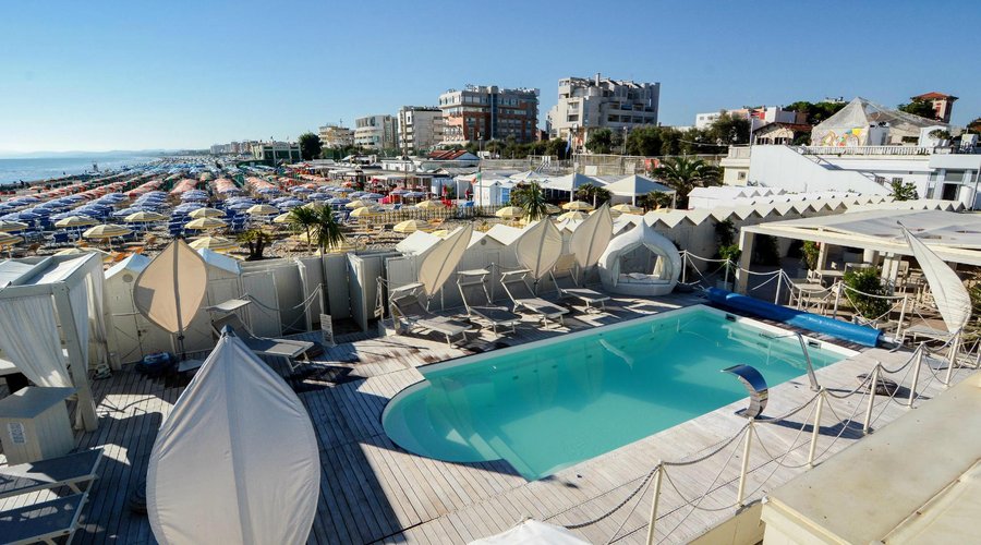 Thalasso Pool in spiaggia