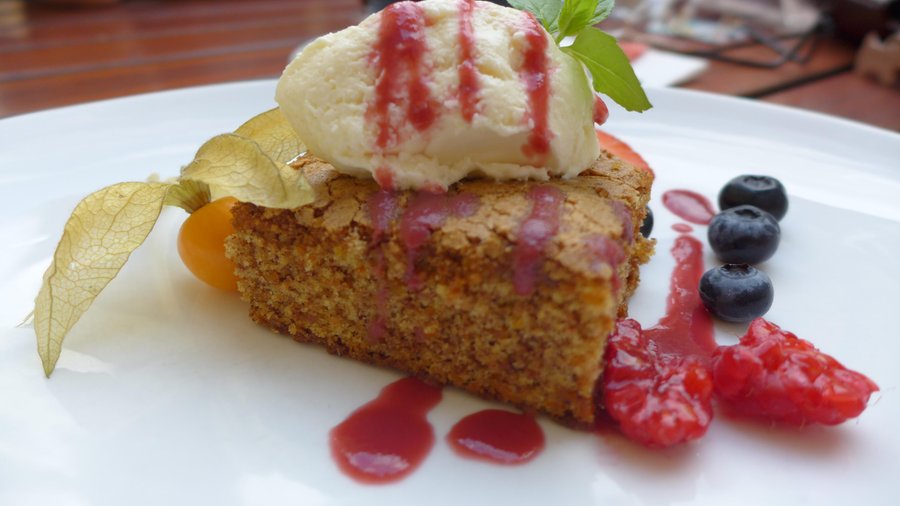 Best carrot cake ever!