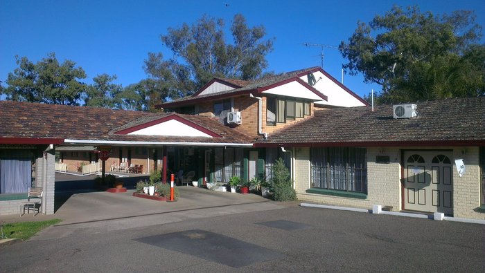 COLONIAL INN MOTEL TAMWORTH - Motel Reviews, Photos, Rate Comparison ...