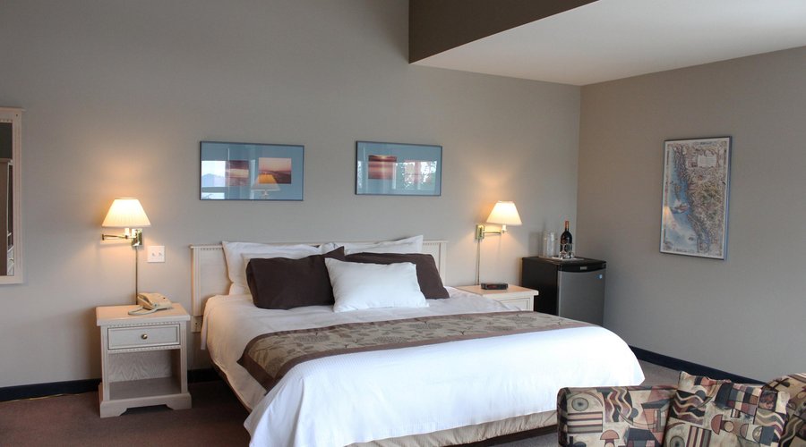 Honeymoon Suite with king sized bed