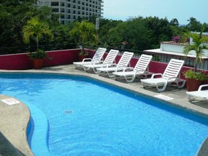 Piscina y playa