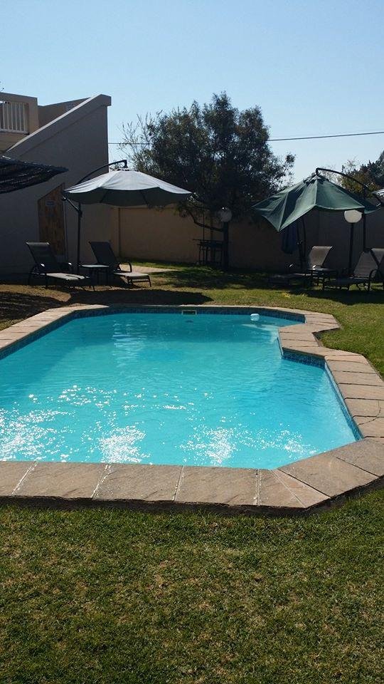 Vaal Prive Holiday Resort Pool Pictures & Reviews - Tripadvisor