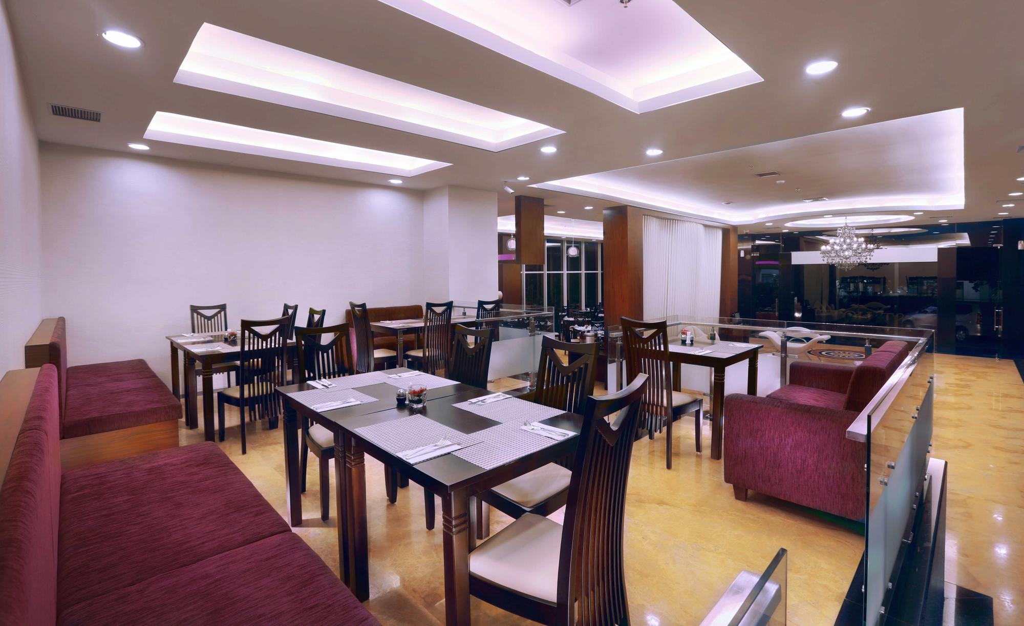 Hotel photo 4 of Quest Hotel Darmo Surabaya.