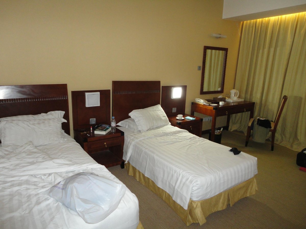 Celyn Hotel City Mall Rooms: Pictures & Reviews - Tripadvisor