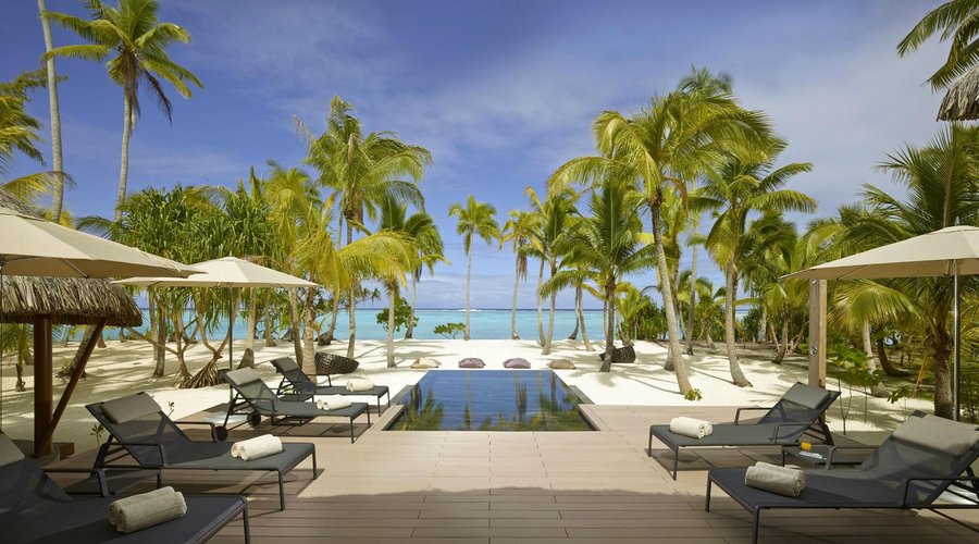 Private pool of the 3 bedroom villa