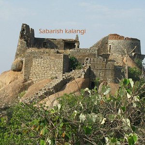 nearest tourist places from anantapur