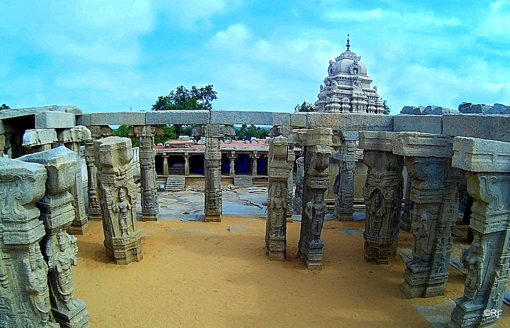 Ganesha in Veerabhadra temple in sixteenth century ; Lepakshi ; Andhra  Pradesh ; India Stock Photo - Alamy