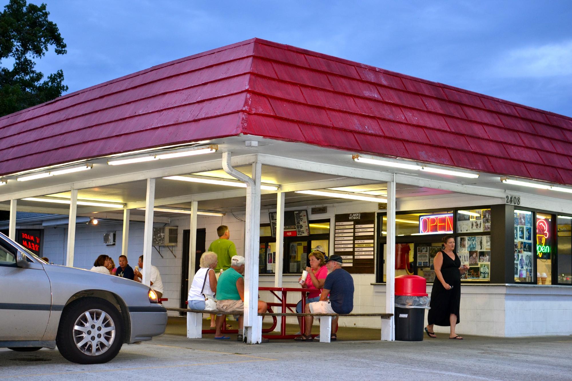 Discover the Sweetness of Painter's Ice Cream in North Myrtle Beach