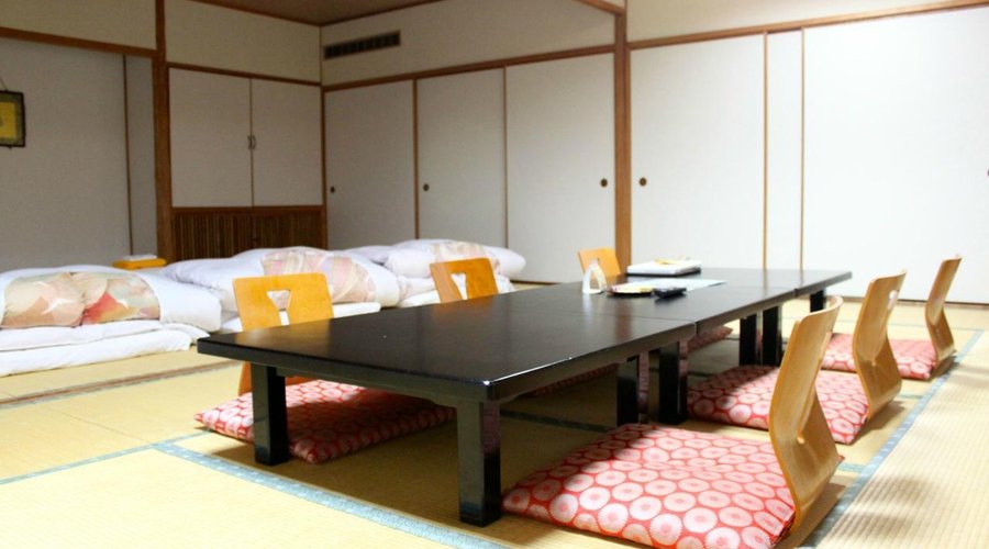 tatami dorm room