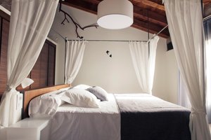 Room & Suite