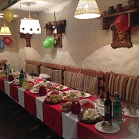 Накрытые столы