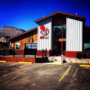 Peach Street Distillers  Distillery tour – gin, whiskey, vodka made in  Palisade, CO