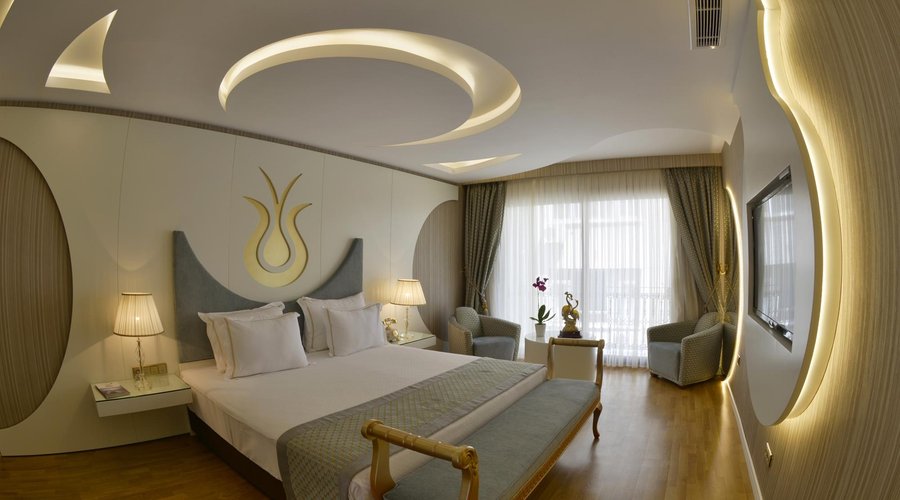 SUITE ROOM