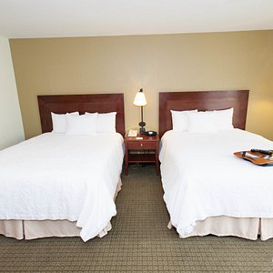 The Two Queen Bed Room Deluxe with Courtyard View (Nonsmoking) at Four Points by Sheraton...
