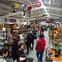 An array of collectibles, vintage, fashion, memorabilia and much more to be discovered!