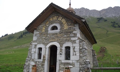 Chapelle du Col des Aravis