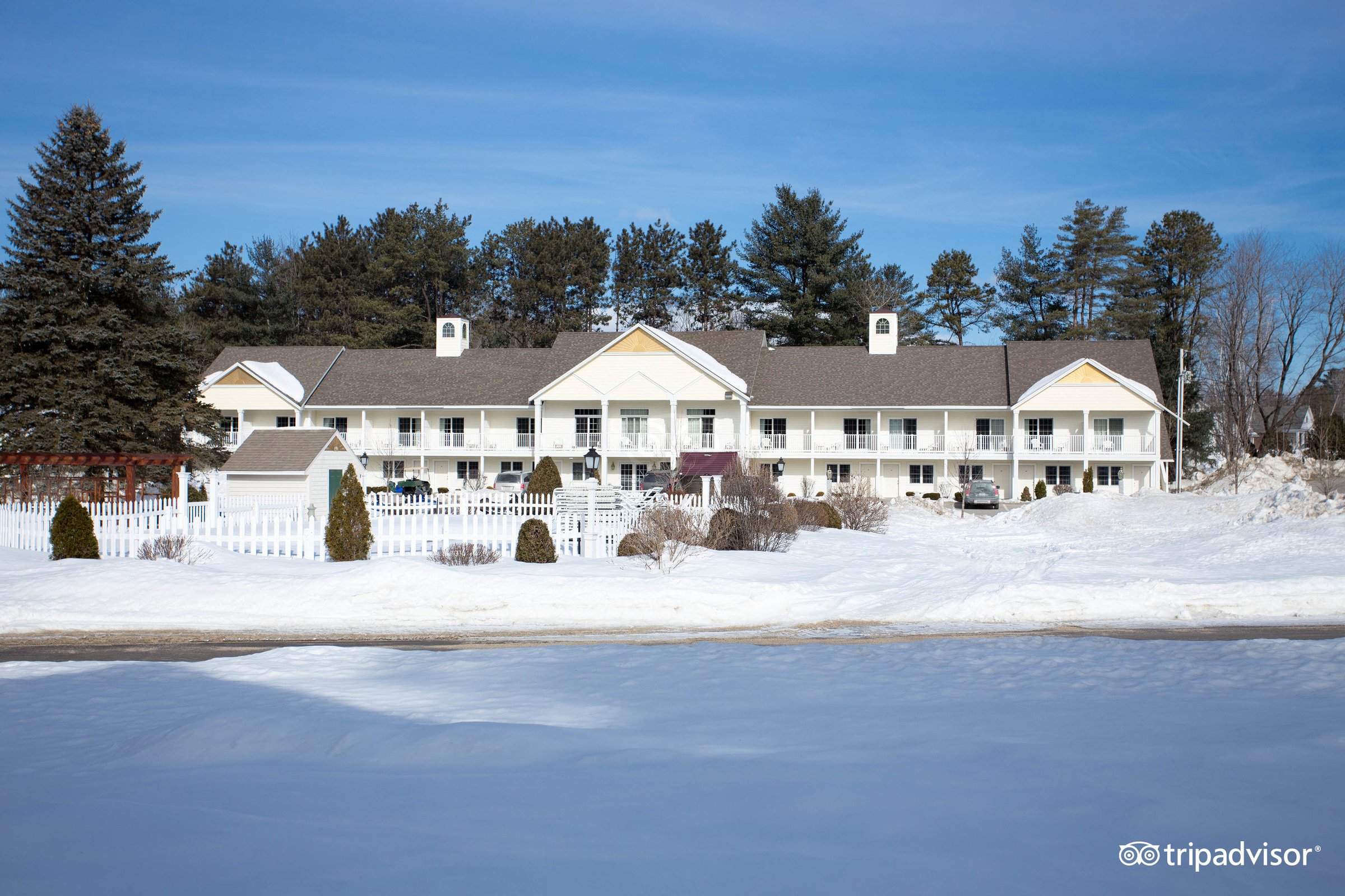 GOLDEN GABLES INN $149 ($̶1̶8̶9̶) - Updated 2022 Prices & Motel Reviews ...