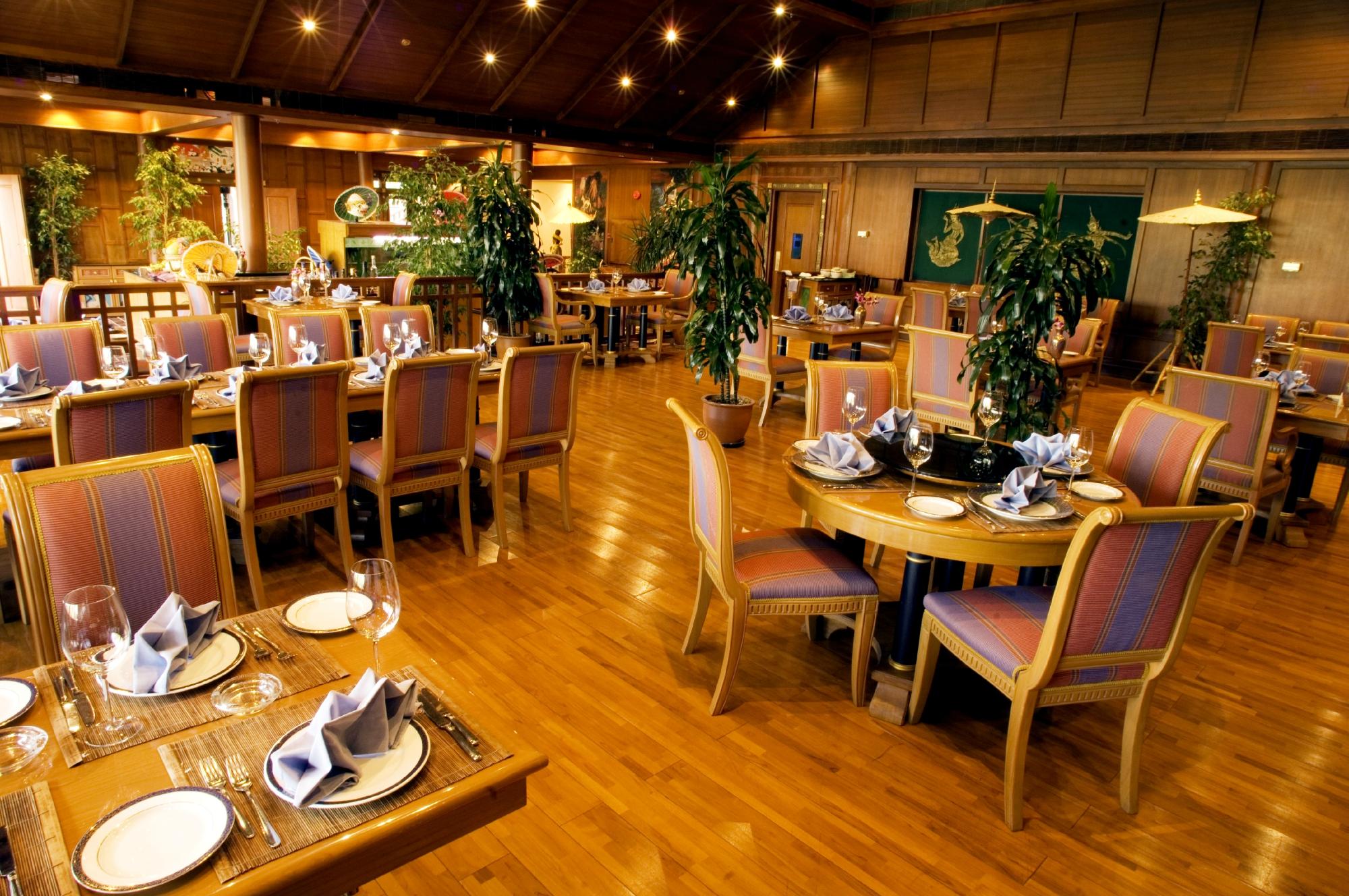Royal thai restaurant discount