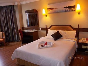 Room & Suite