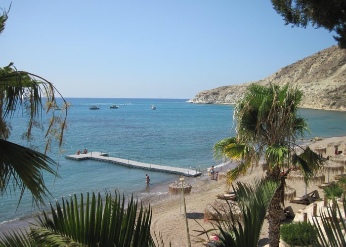 The beach viewed from the Columbia Beach Hotel / Resort.