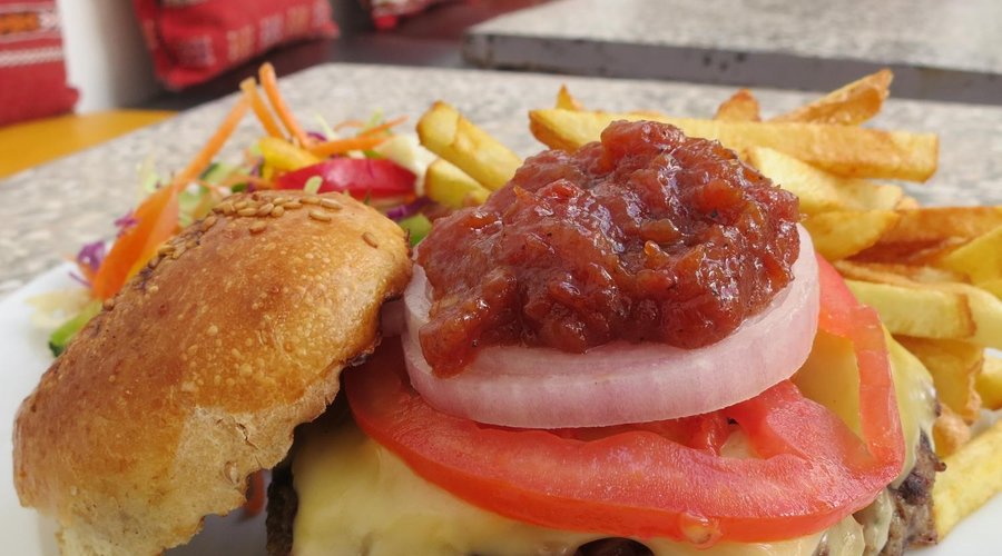 The camel burger (100% camel)