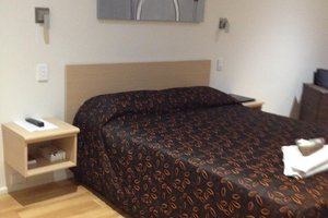 Room & Suite