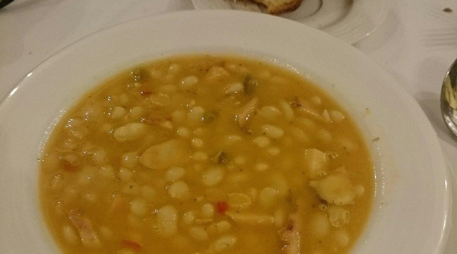 Alubias con pulpo.