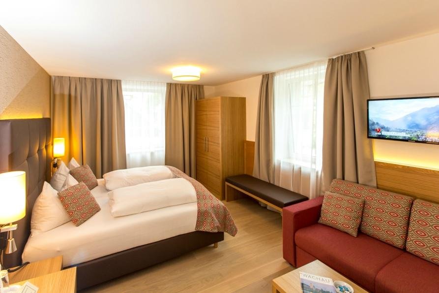 HOTEL DONAUHOF     116          1  3  7     Bewertungen  Fotos