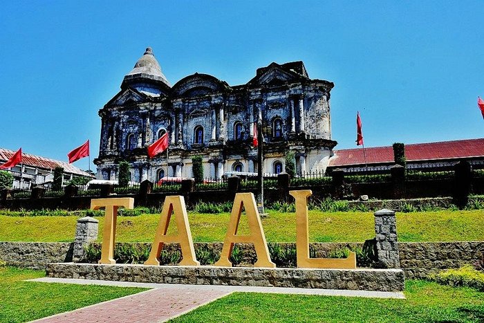no mistaking the basilica is in Taal