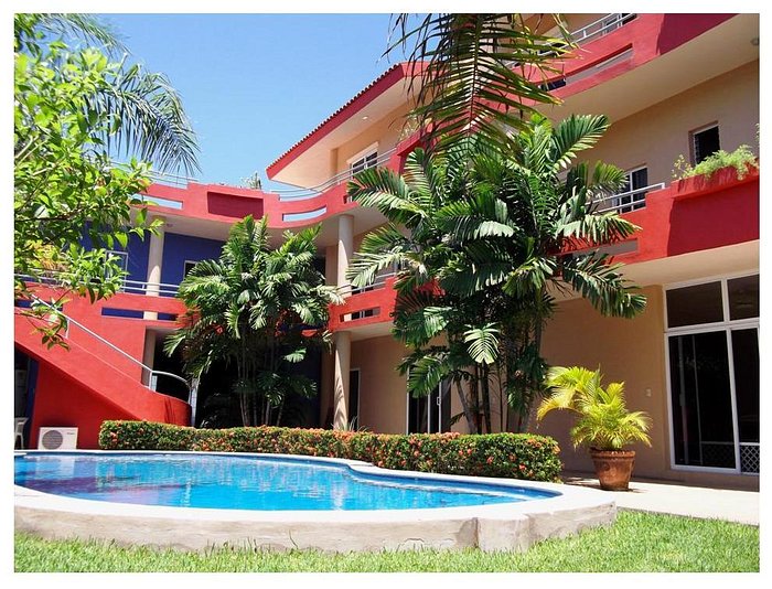 CASA MISIFUS - Updated 2023 Prices & Guest house Reviews (Barra de Navidad,  Mexico)