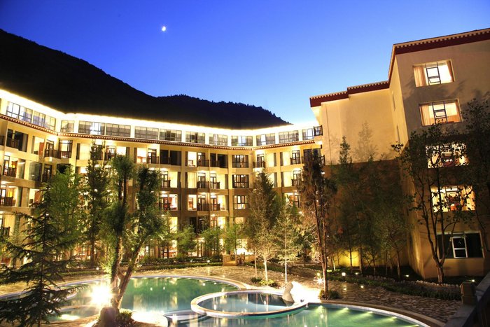 Howard Johnson Tianyuan Resort Jiuzhaigou Prices Hotel Reviews Zhangzha China