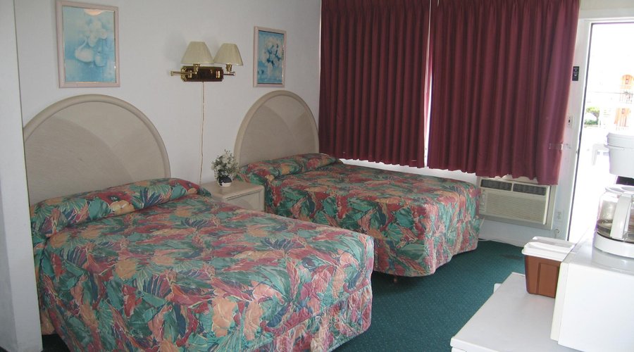 1 Room Eff.