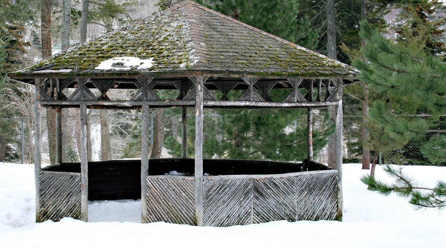 Gazebo in winter