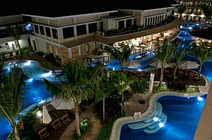 Henann Lagoon Resort in Panay Island, image may contain: Resort, Hotel, Pool, Swimming Pool